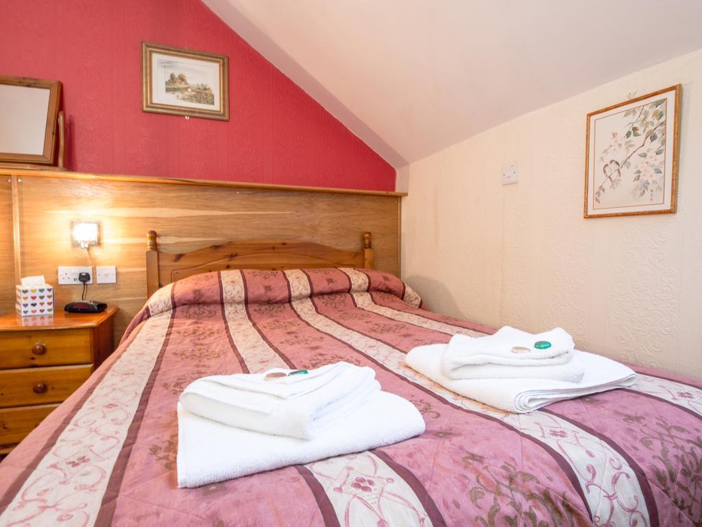 Classic Double Room,703388983:JPEG