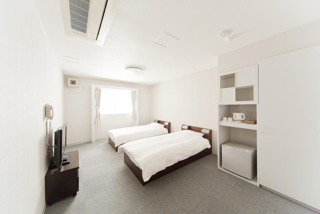Twin Room with Extra Bed,643797516:JPEG