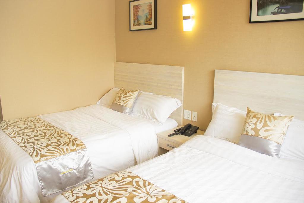 Double Room with Two Double Beds,401865033:JPEG