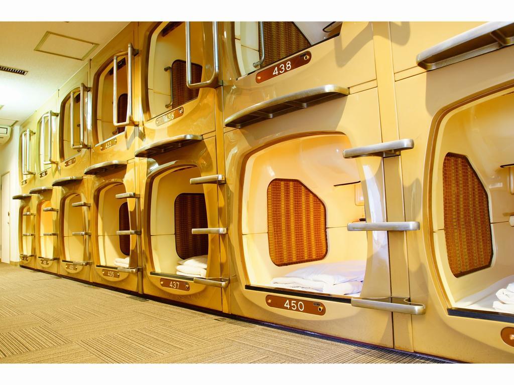 Capsule Room for Male