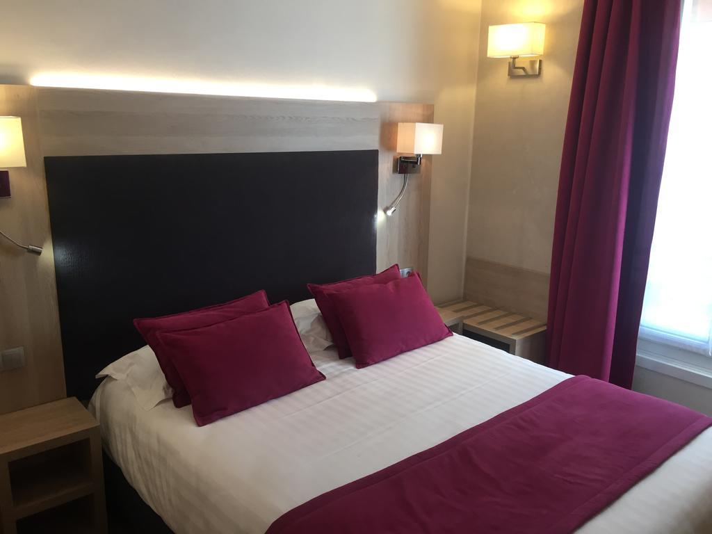 Single Room,435830238:JPEG