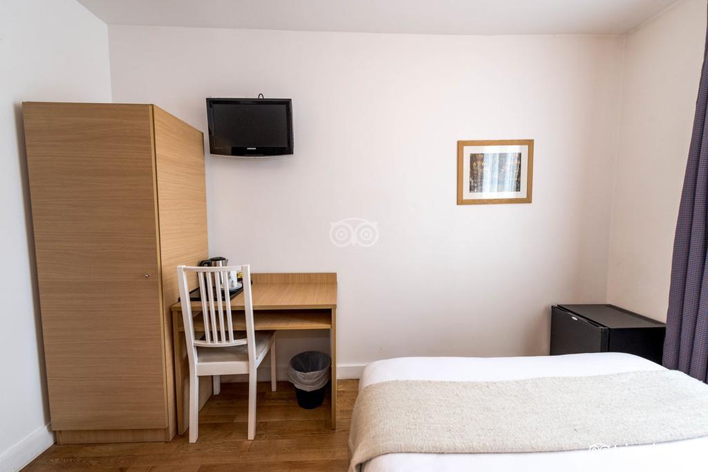 Double  Room with Bath