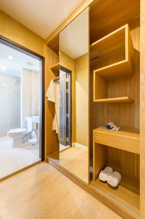 Standard Double Room,525890457:JPEG