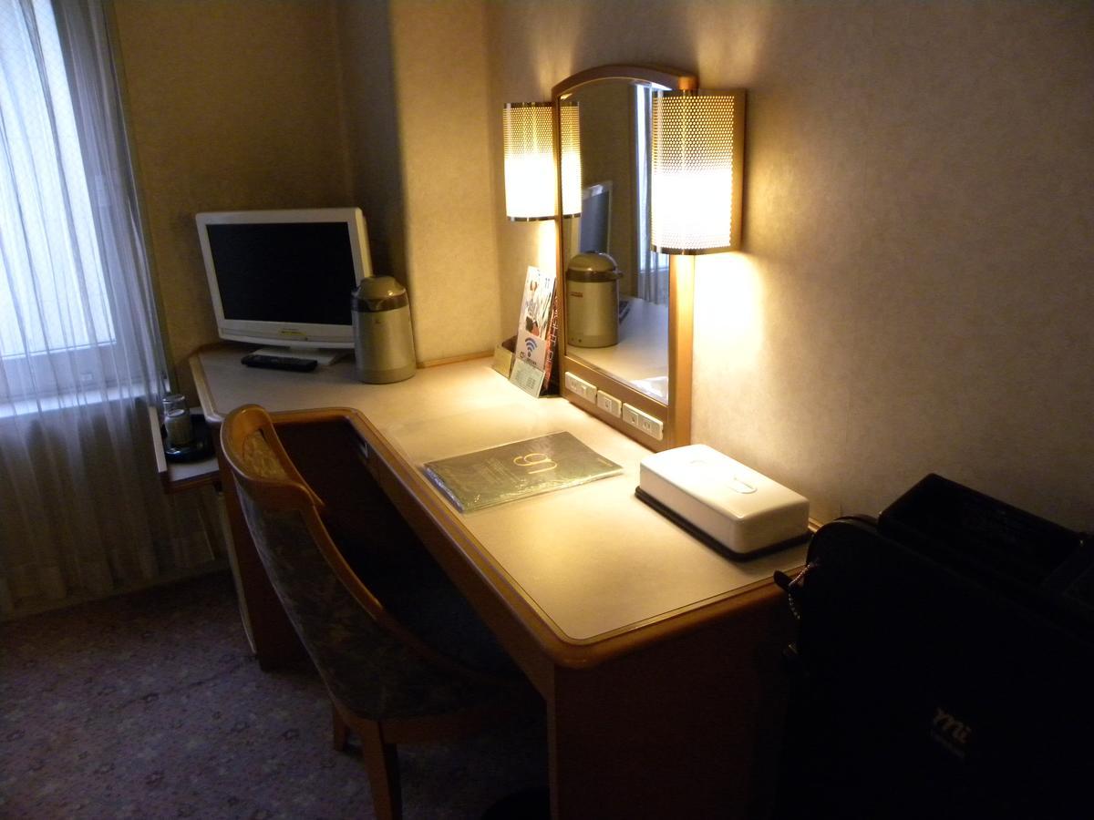 Single Room - Smoking,535925955:JPEG