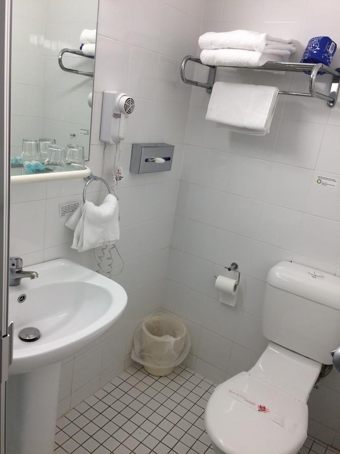 Family Room,536472606:JPEG