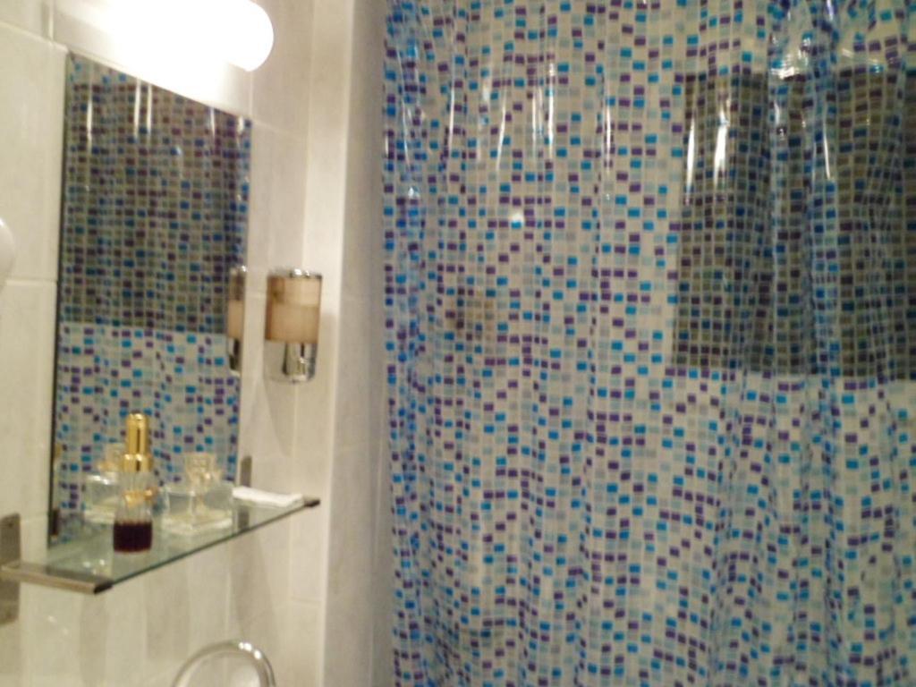 Double Room,60799189:JPEG