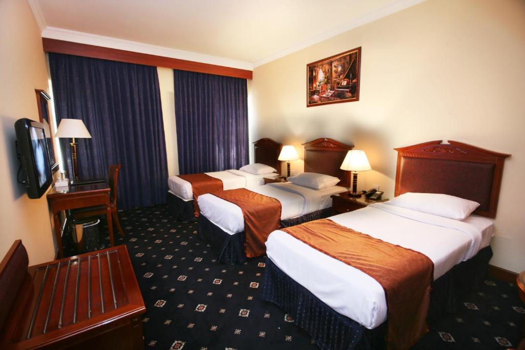 Deluxe Triple Room