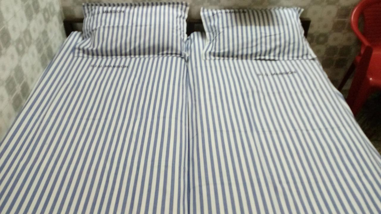 Deluxe Double Room (2 Adults + 1 Child),636800661:JPEG