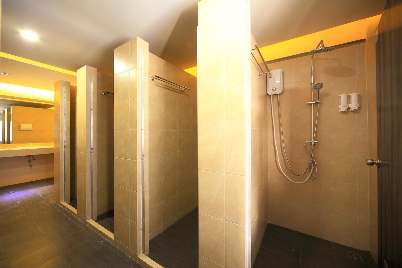Single Room with Shared Bathroom,638535324:JPEG