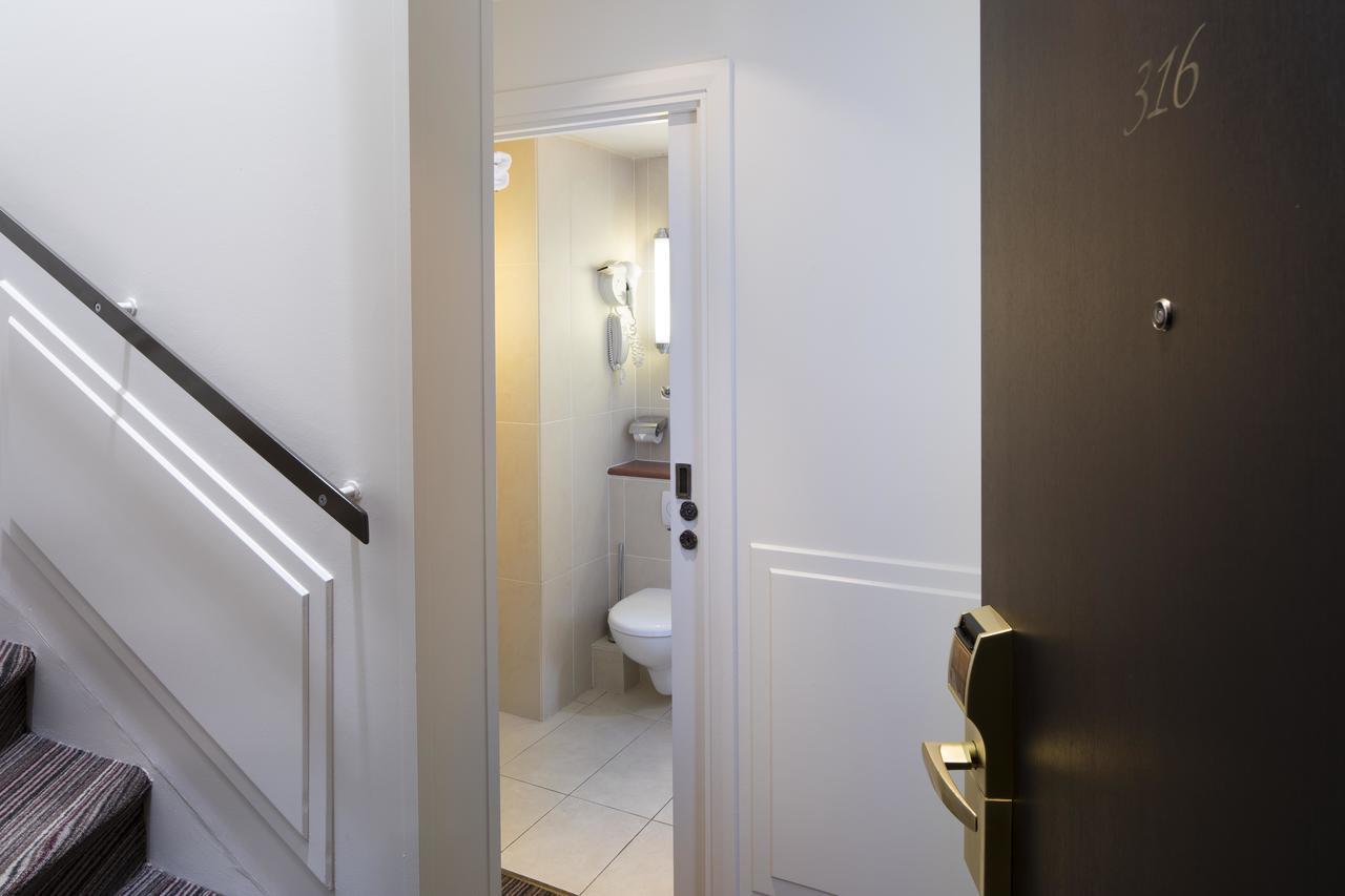 Duplex Single Room