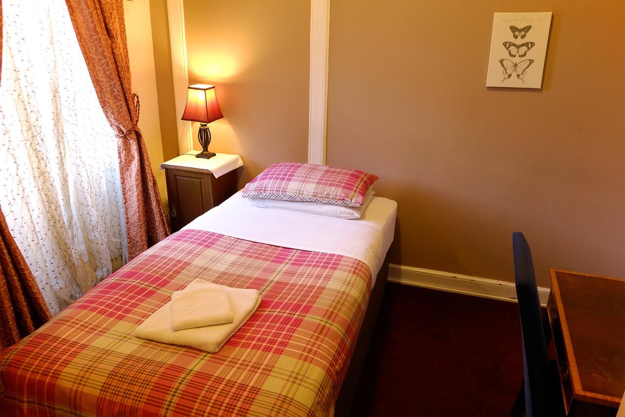Single Room,917961520:JPEG
