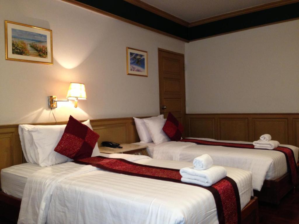 Deluxe Twin Room