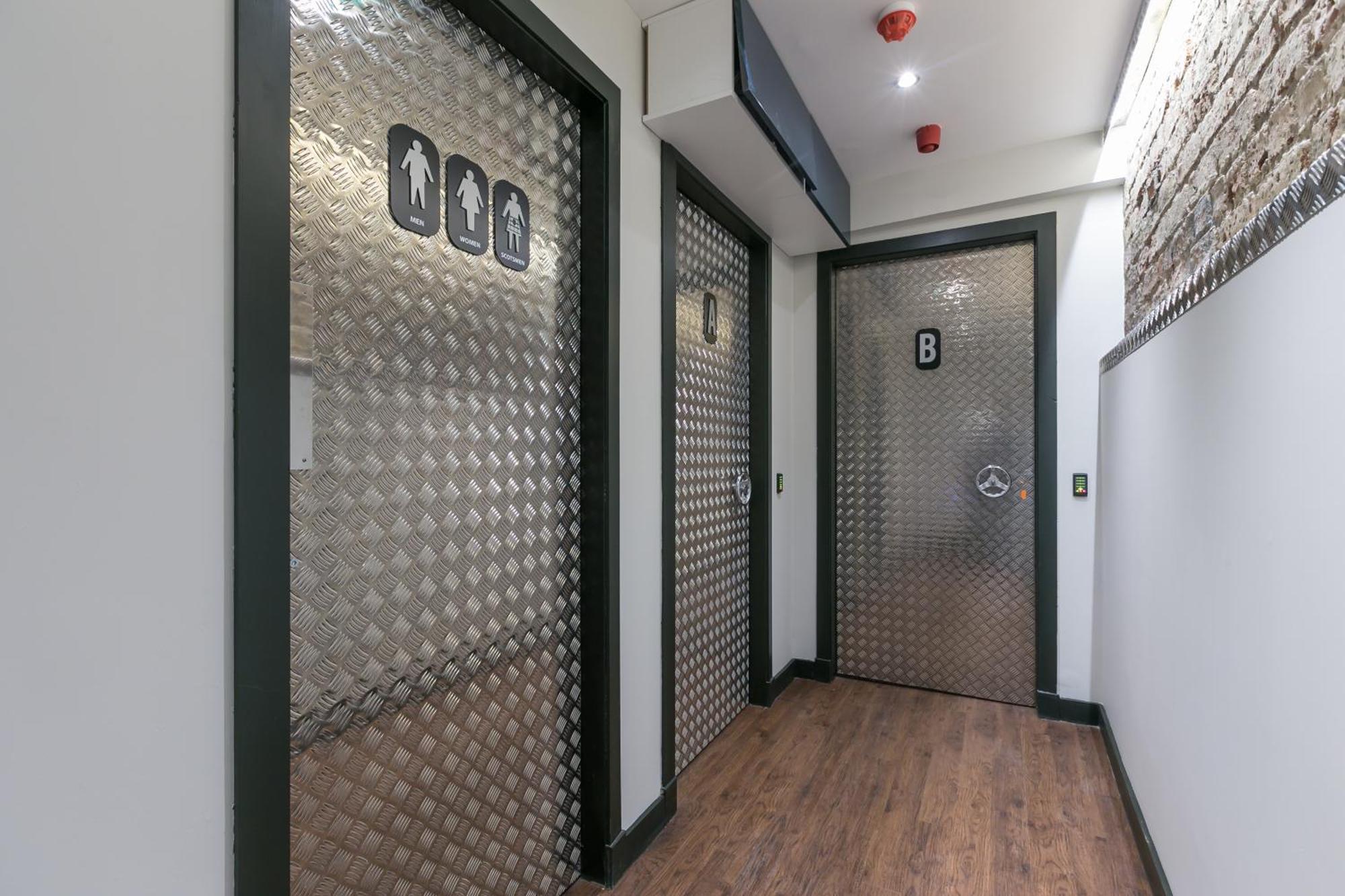 Pod in a 4-Bed Female Dormitory