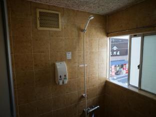 Triple Room with Shared Bathroom,706998724:JPEG