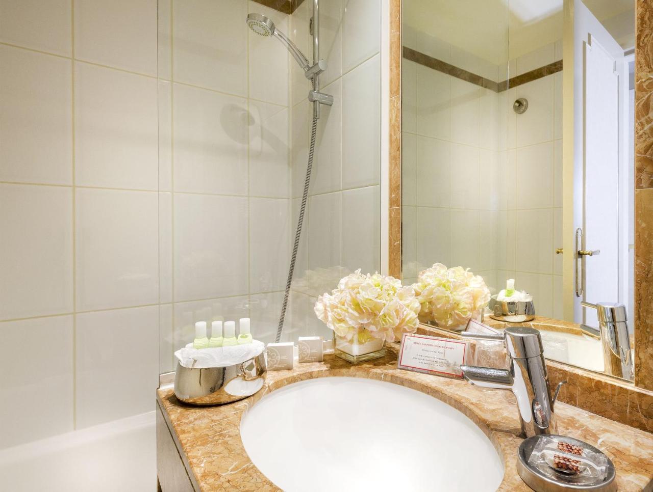 Interconnecting Room,1208578315:JPEG