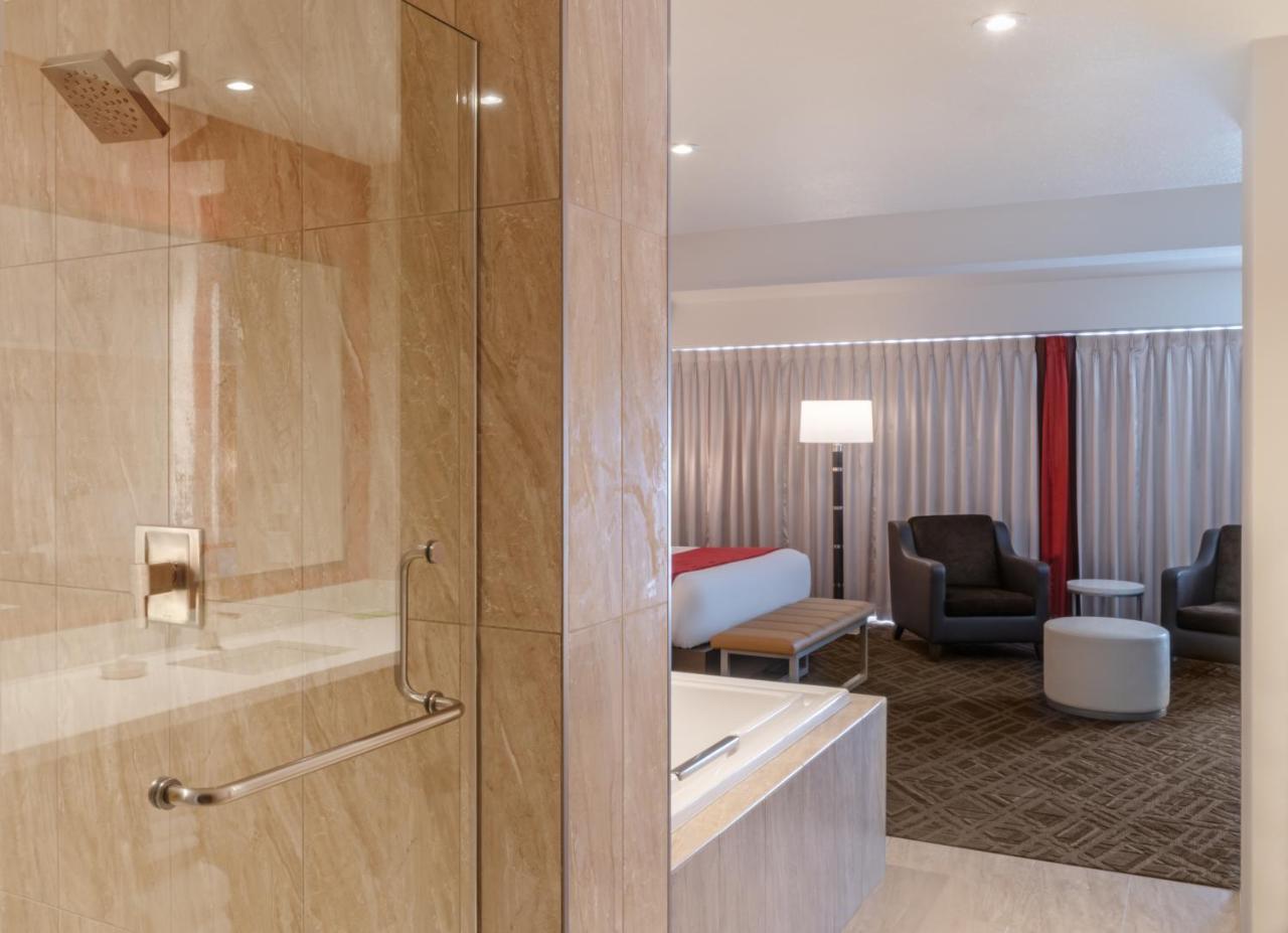 Resort Executive Suite, 1 King, Non-Smoking