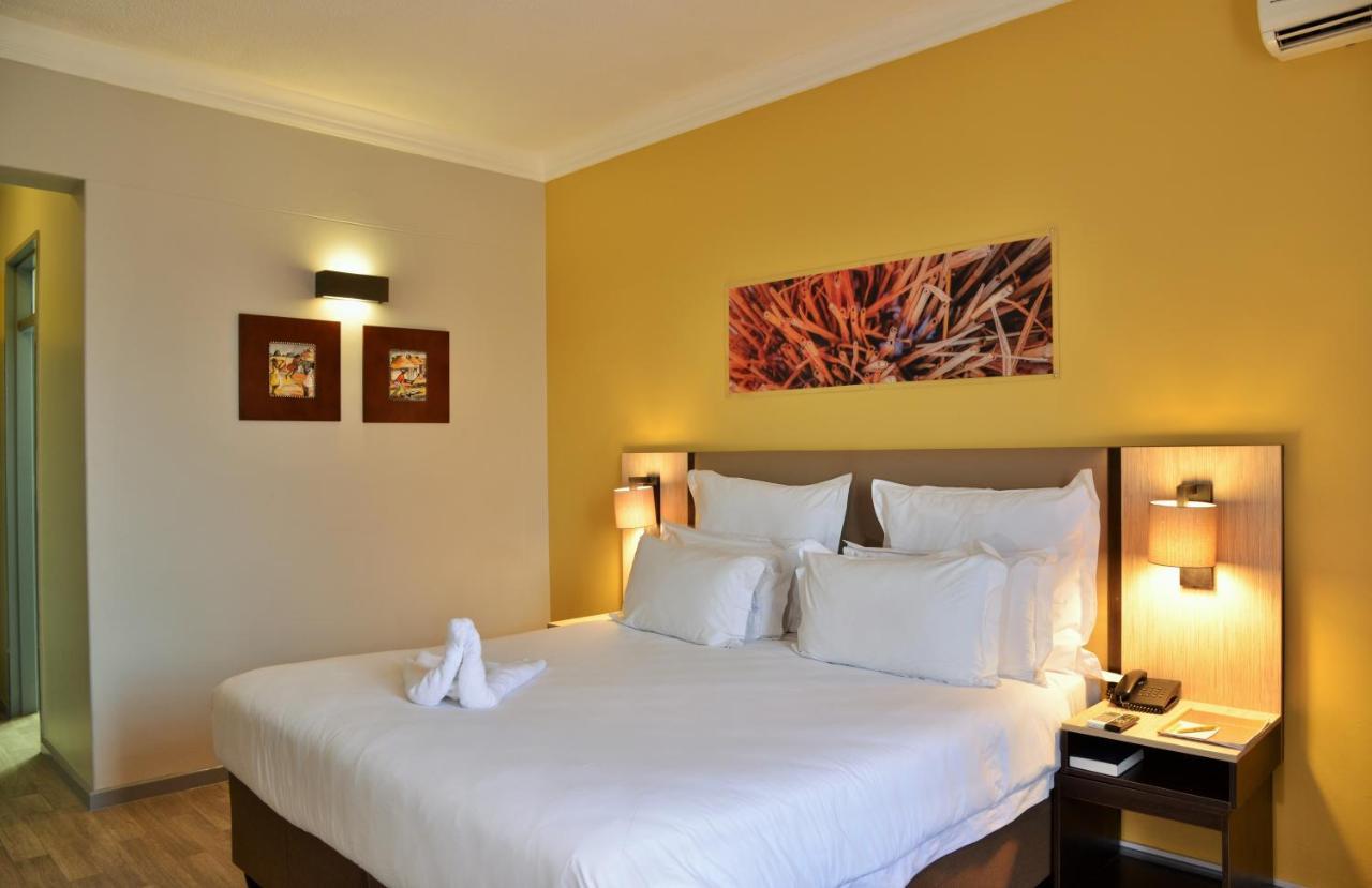 Suite,752838701:JPEG