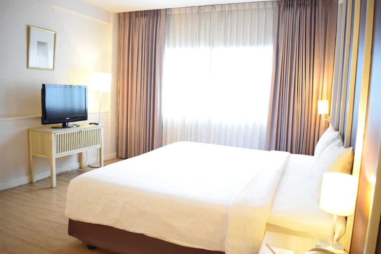 Deluxe Double or Twin Room