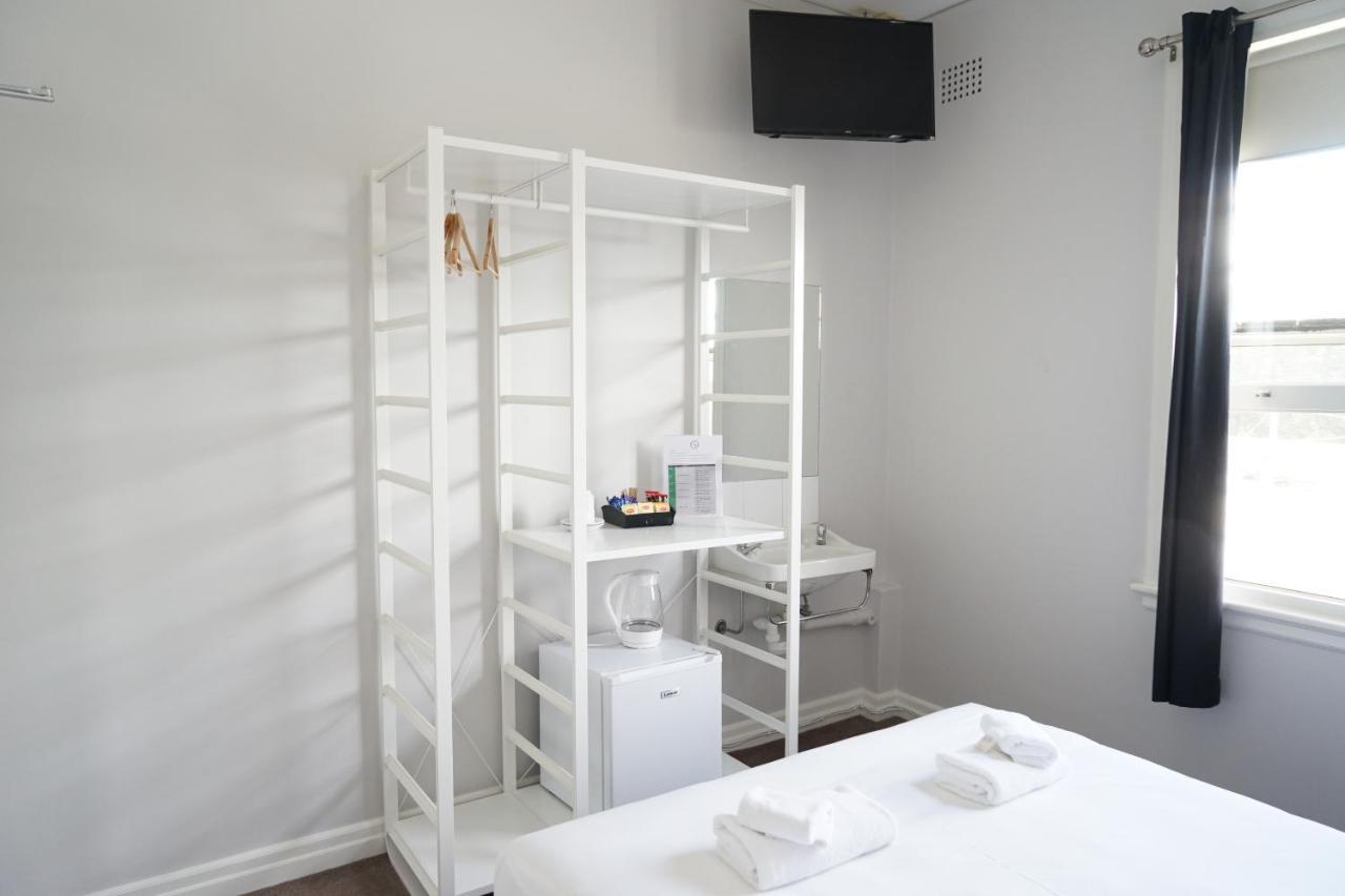 Budget Double Room with Shared Bathroom,770255548:JPEG