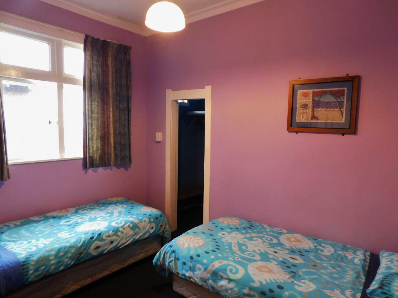 Budget Twin Room,777961087:JPEG