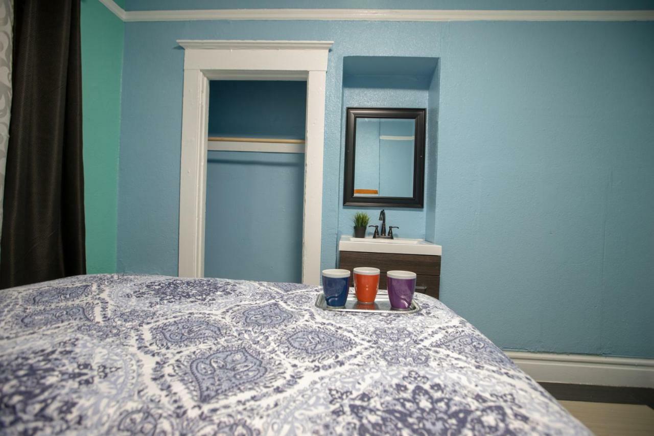 Queen Room with Shared Hallway Bathroom