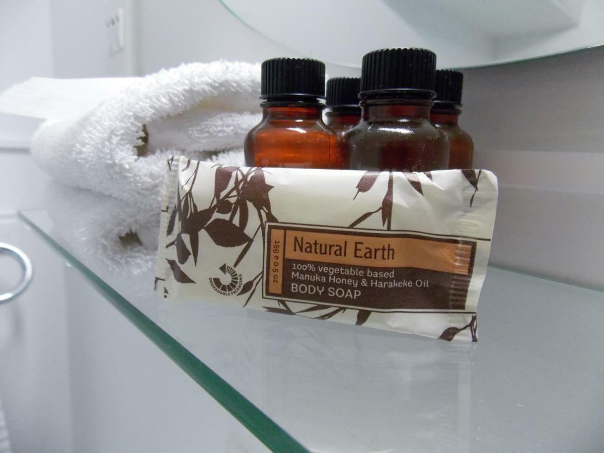 Standard Studio,800196678:JPEG