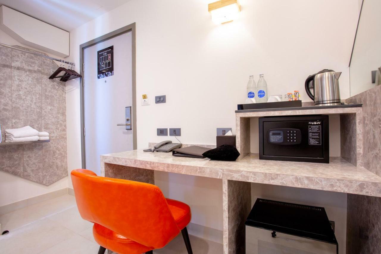 Deluxe Double Room,806401674:JPEG