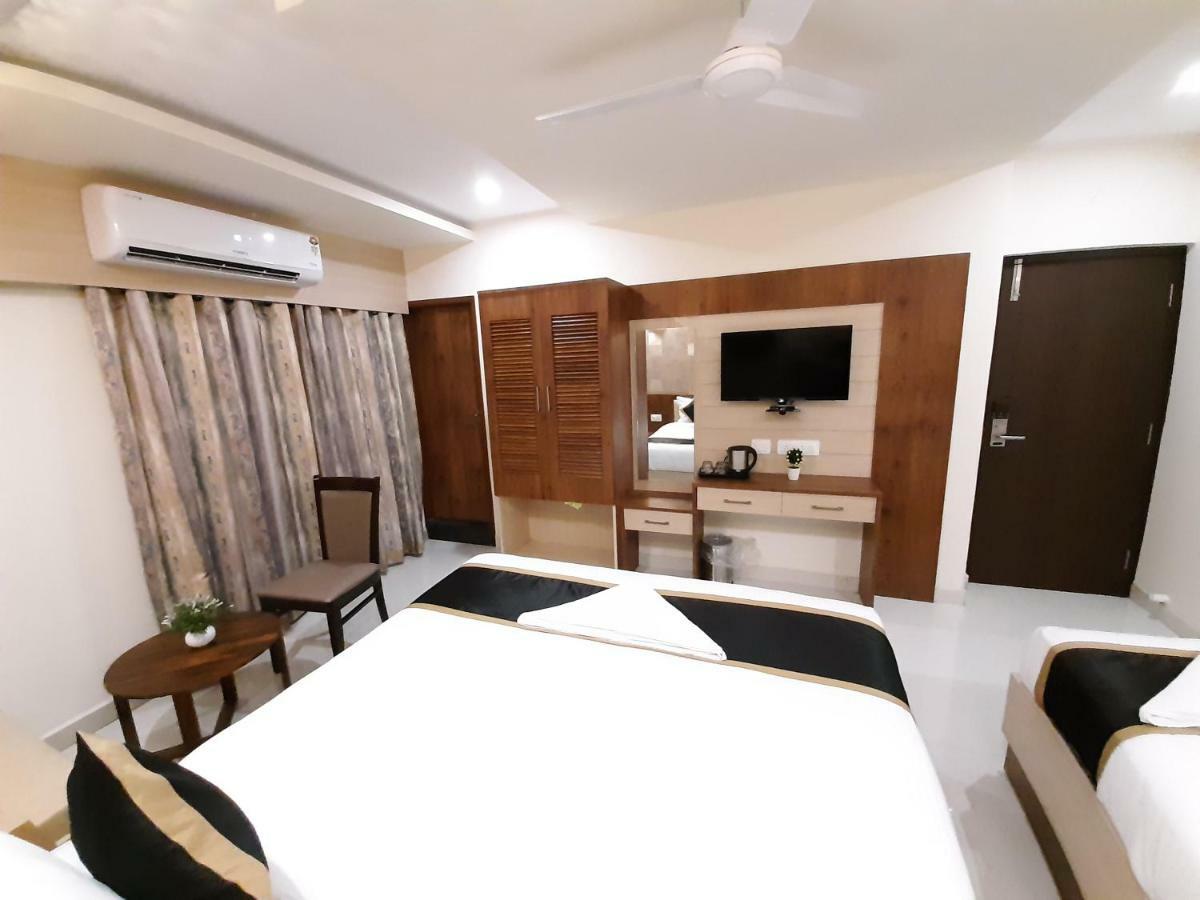 Deluxe Triple Room,815154665:JPEG