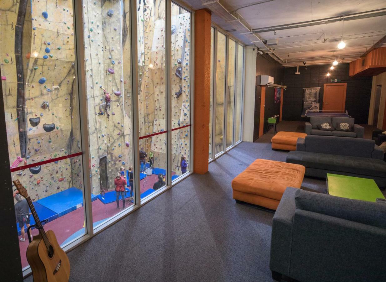 Double Room with Shared Bathroom,1611123645:JPEG