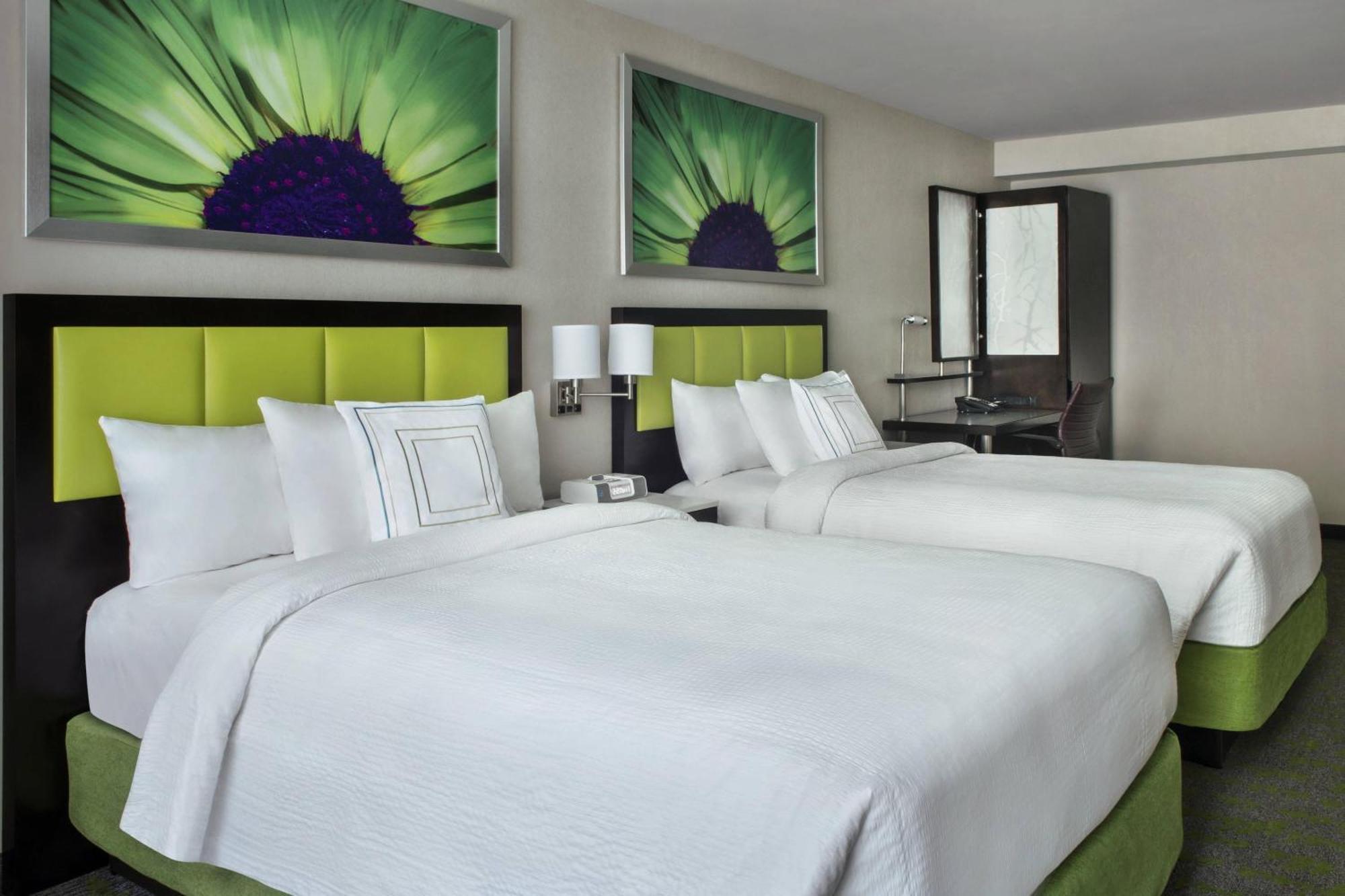 Studio Two Double Beds