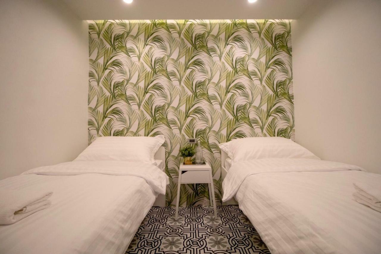 Twin Room with Private Bathroom (No Window),897628894:JPEG