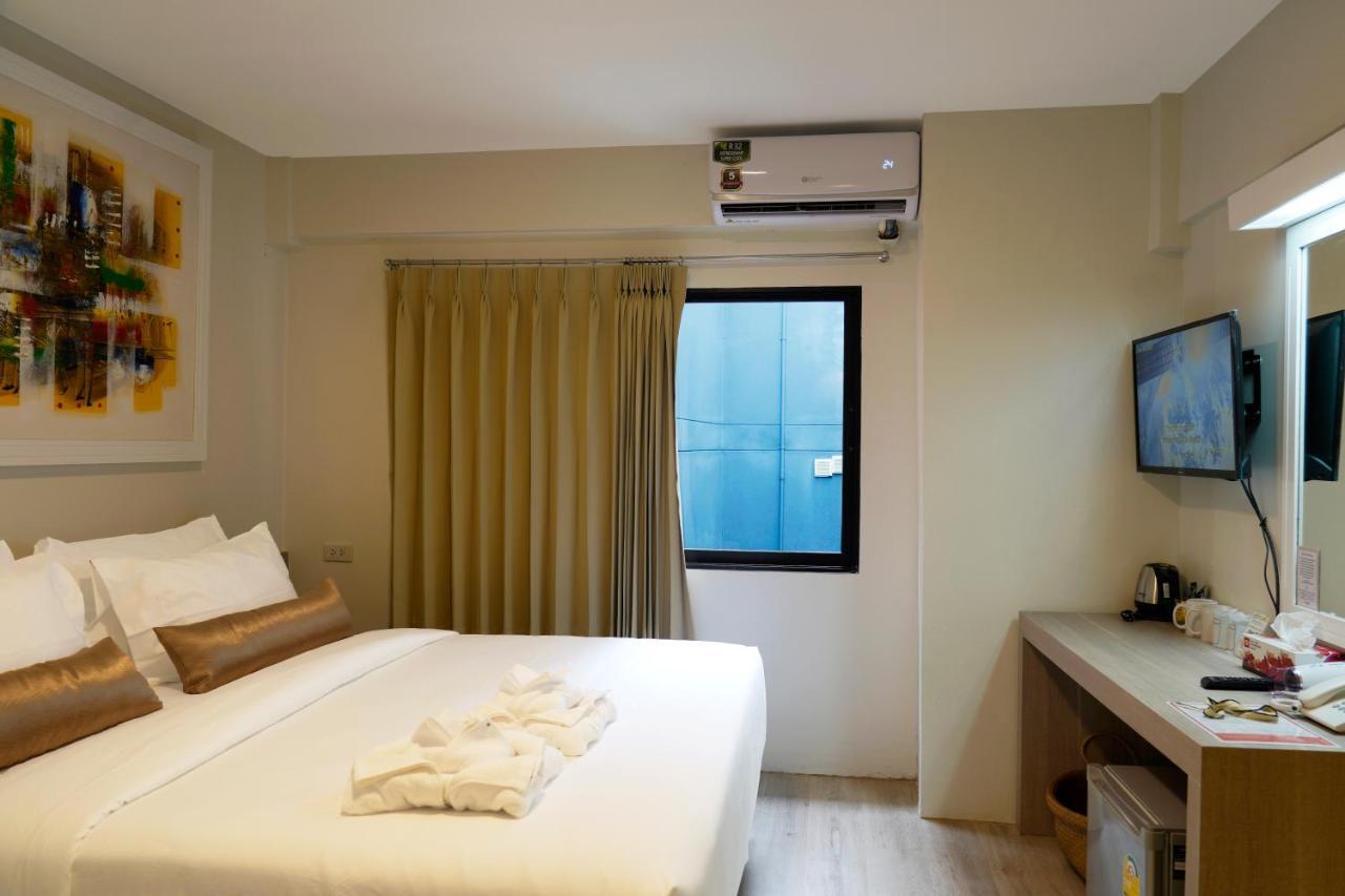 Superior Double Room with Window,934108723:JPEG