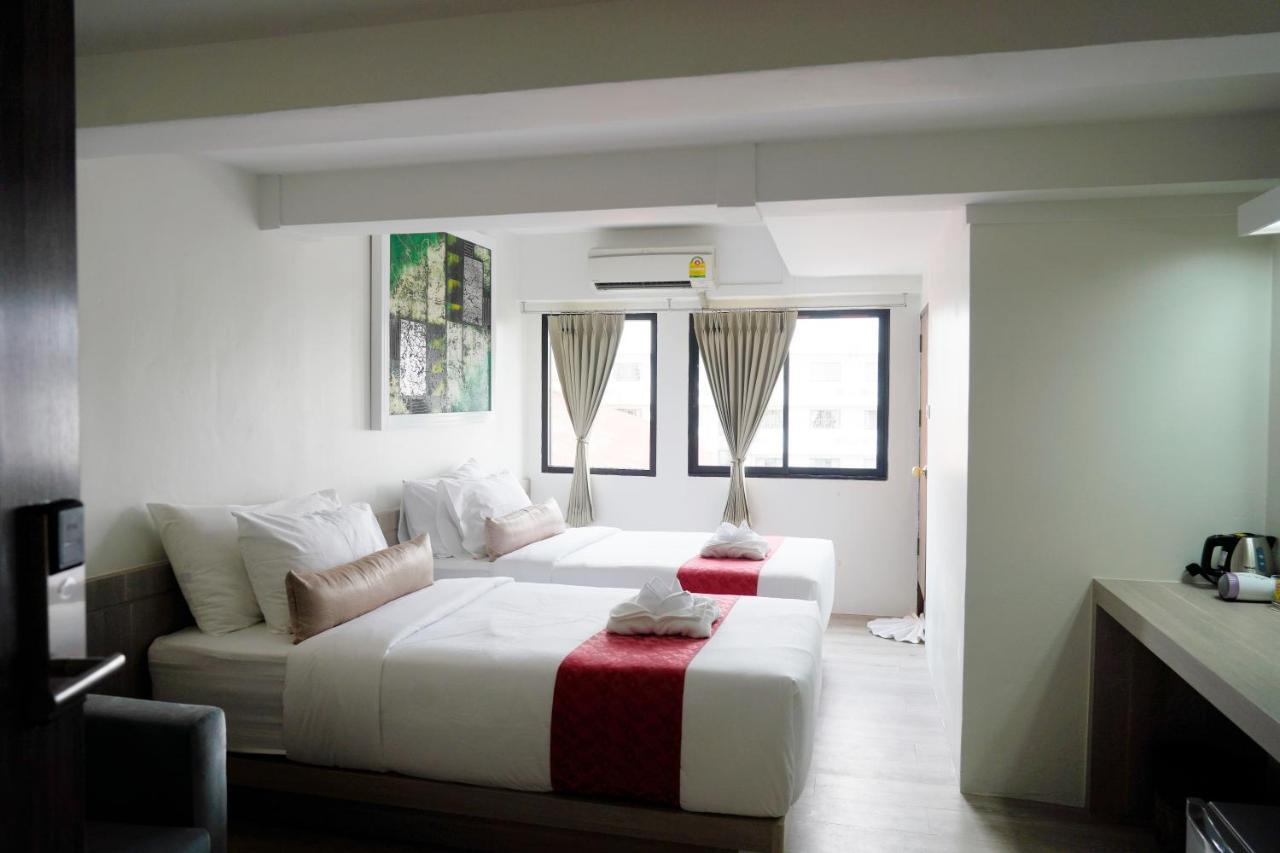 Superior Twin Room with Window,1208918731:JPEG