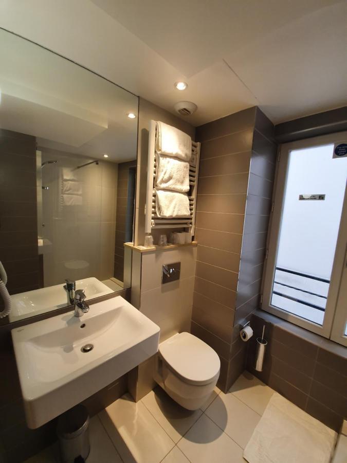 Superior Triple Room - 1 double bed + 1 single bed,1215054523:JPEG