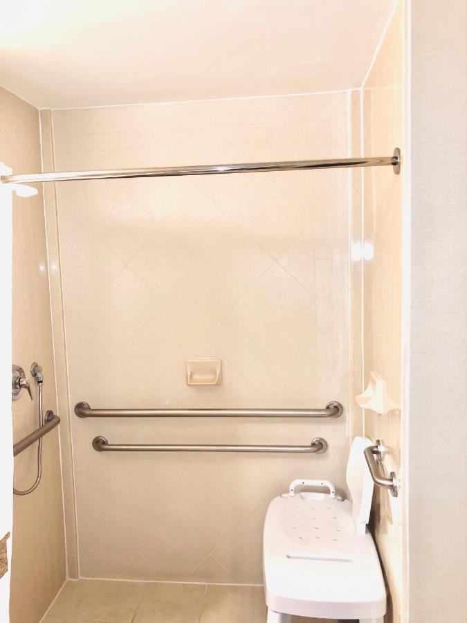 Queen Room with Two Queen Beds - Accessible/Non-Smoking,1281330265:JPEG