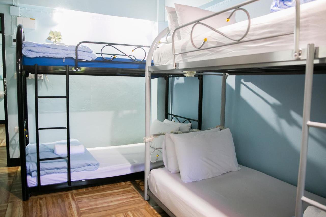 Quadruple Room with Private Bathroom
