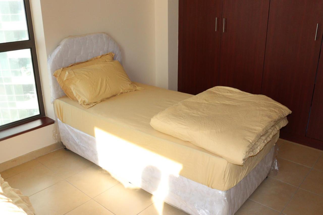 Single Bed in Female Dormitory Room with Sea View