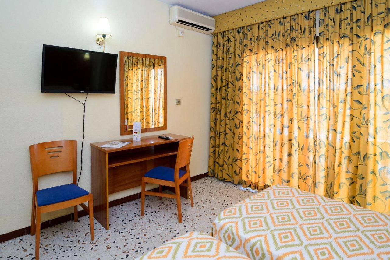 Single Room with Bath,943297414:JPEG