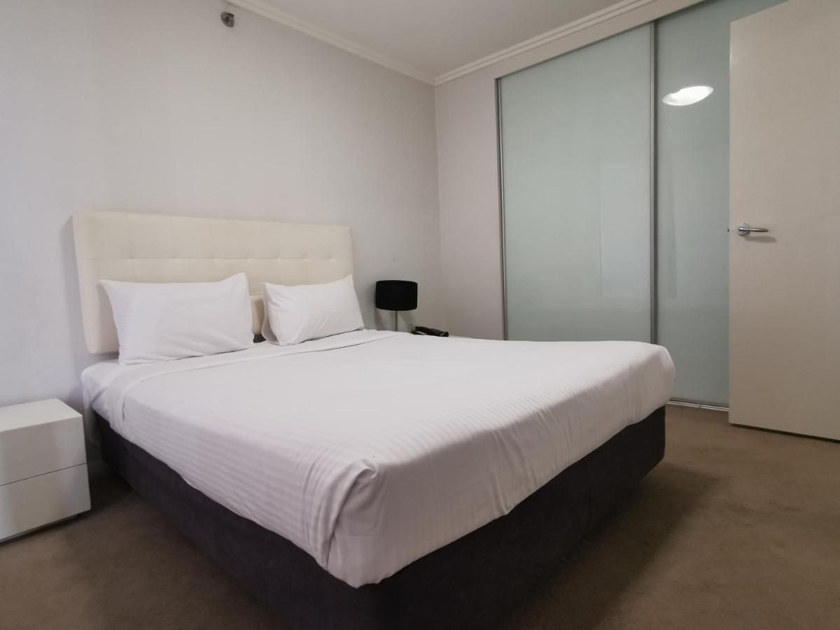 One-Bedroom Apartment,957416428:JPEG