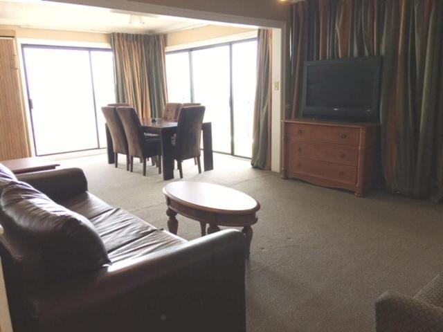 Oceanfront One-Bedroom Suite