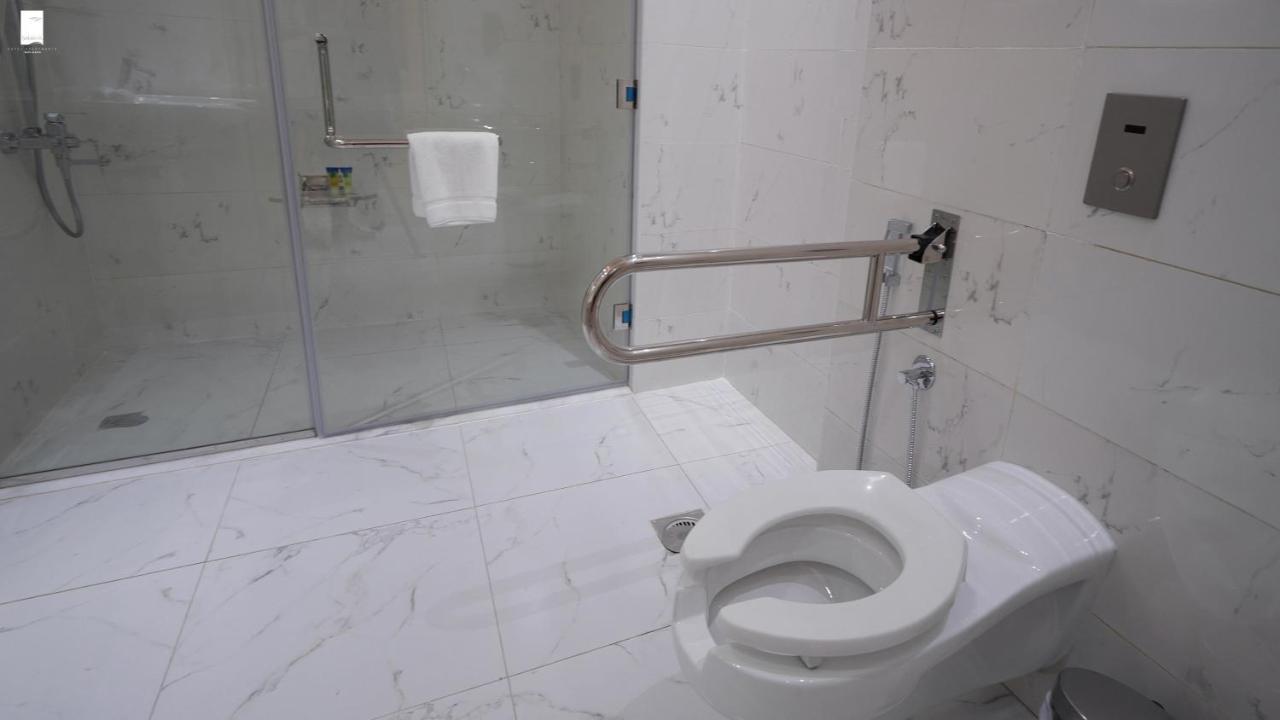 One-Bedroom Apartment,977240353:JPEG