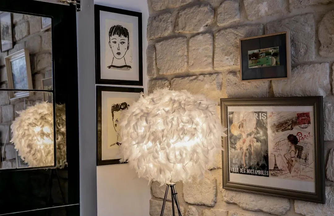 Montmartre Apartments - Androuet-1