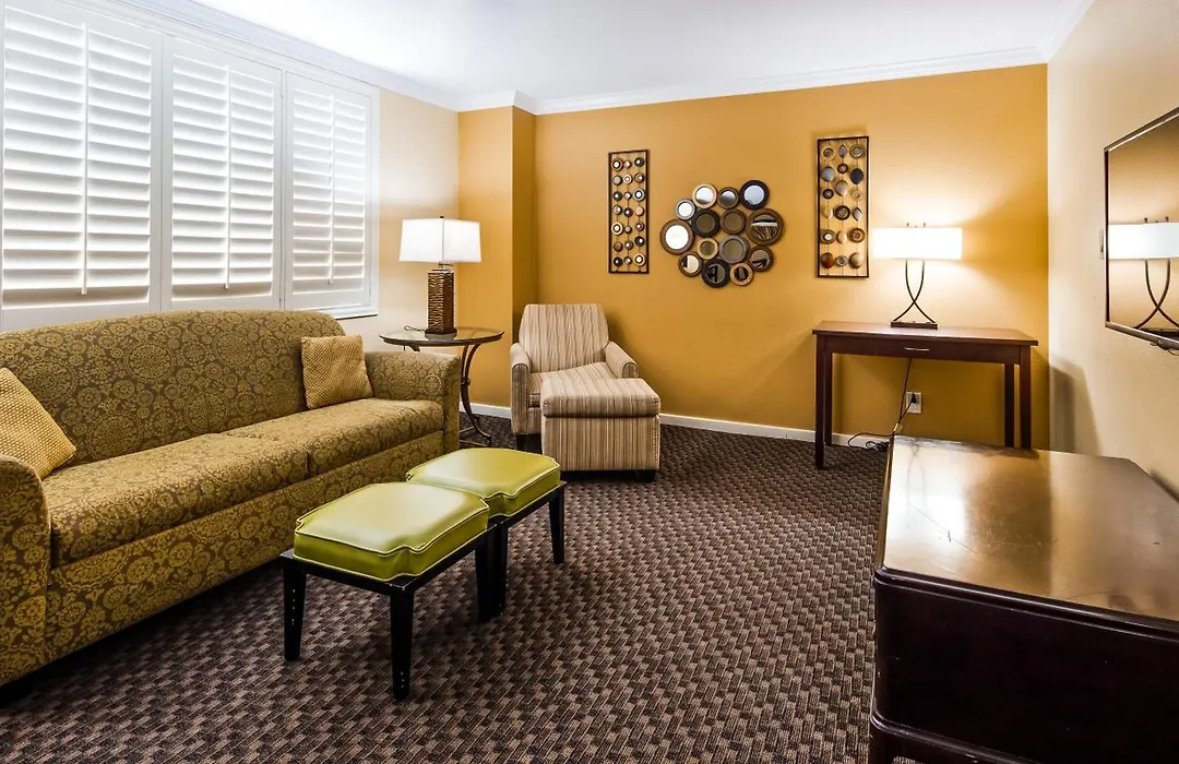 Best Western Plus Casino Royale - Center Strip-1