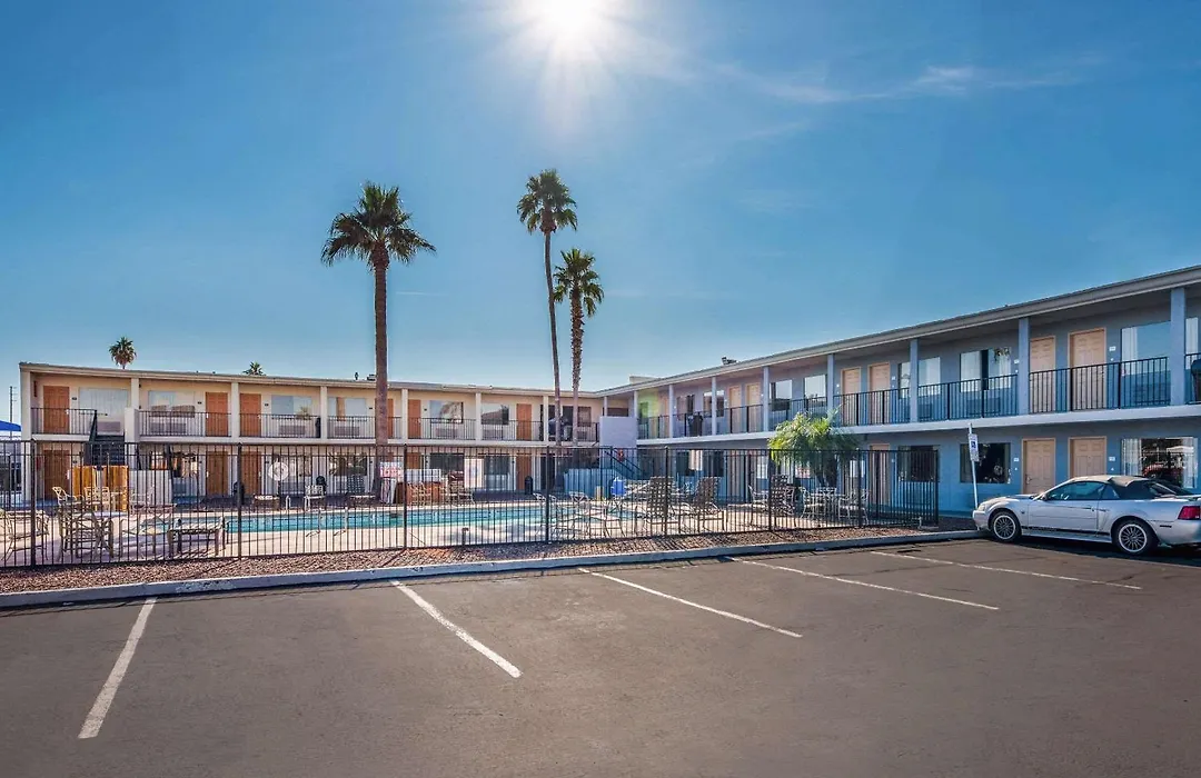Econo Lodge Phoenix North I-17-1