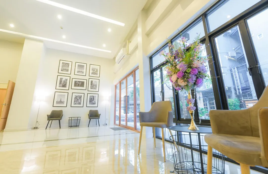 Metro Hotel-1