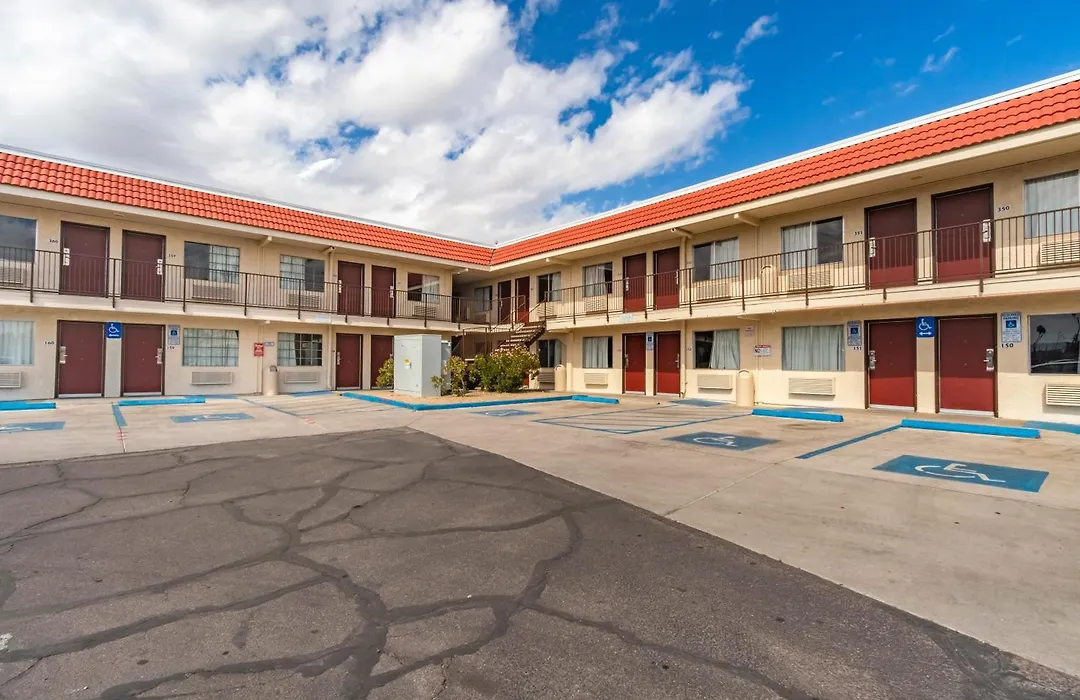 Red Roof Inn Phoenix- Midtown-1