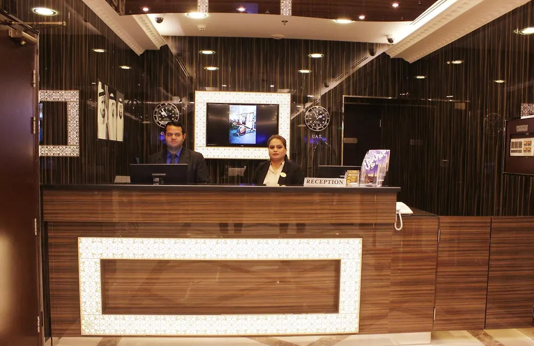 Montreal Naif Hotel-1