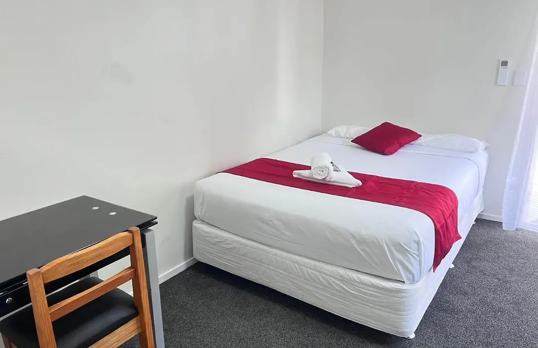Dash Motel, Papakura-1