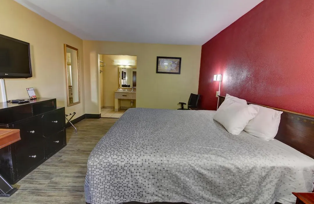 Econo Lodge Virginia Beach Town Center-1