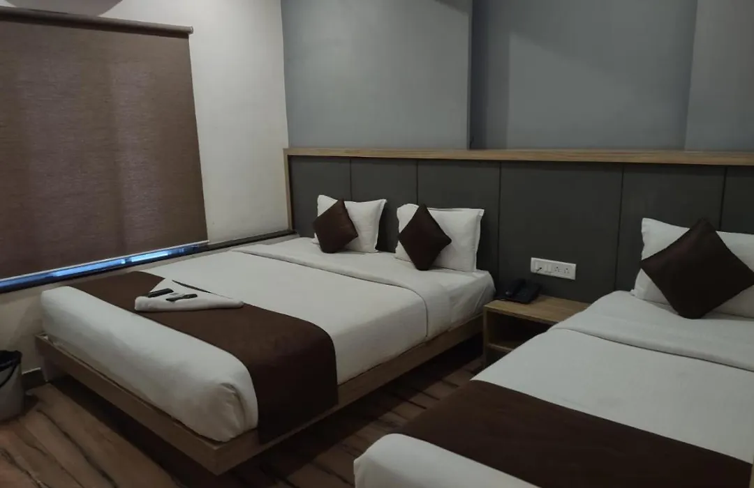 Apollostay-1
